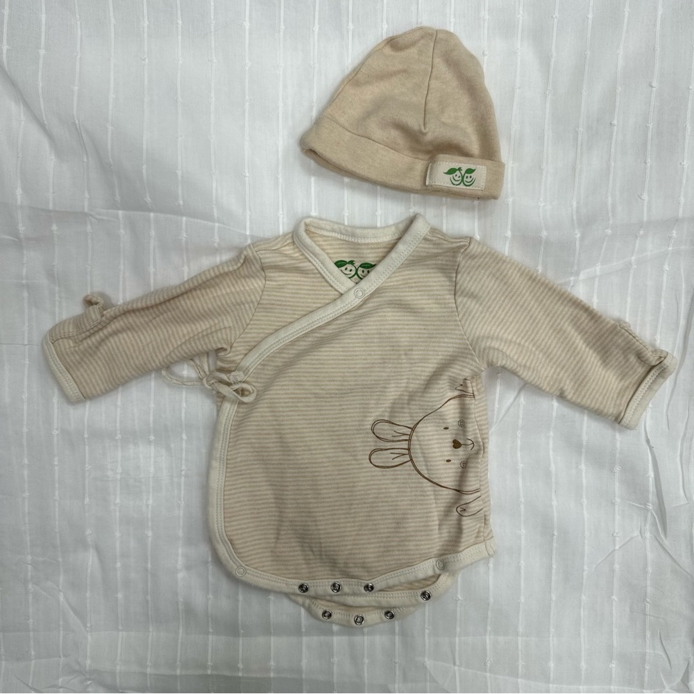 Peeking bunny organic cotton baby onesie